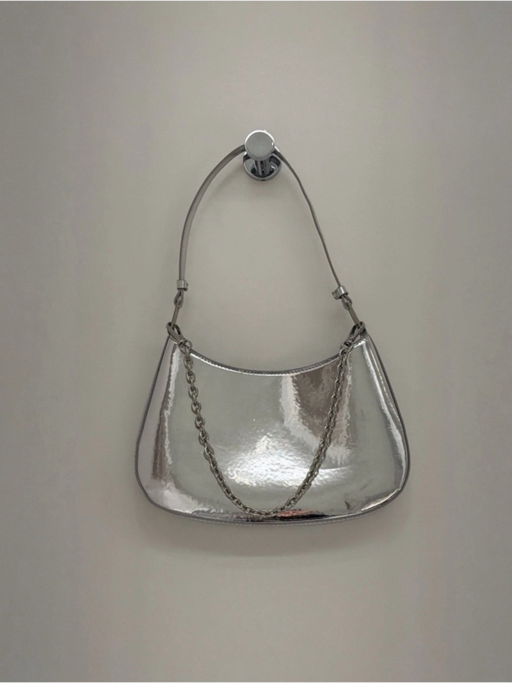 Urban Outfitters Metallic Silver Shoulder Bag with Chain